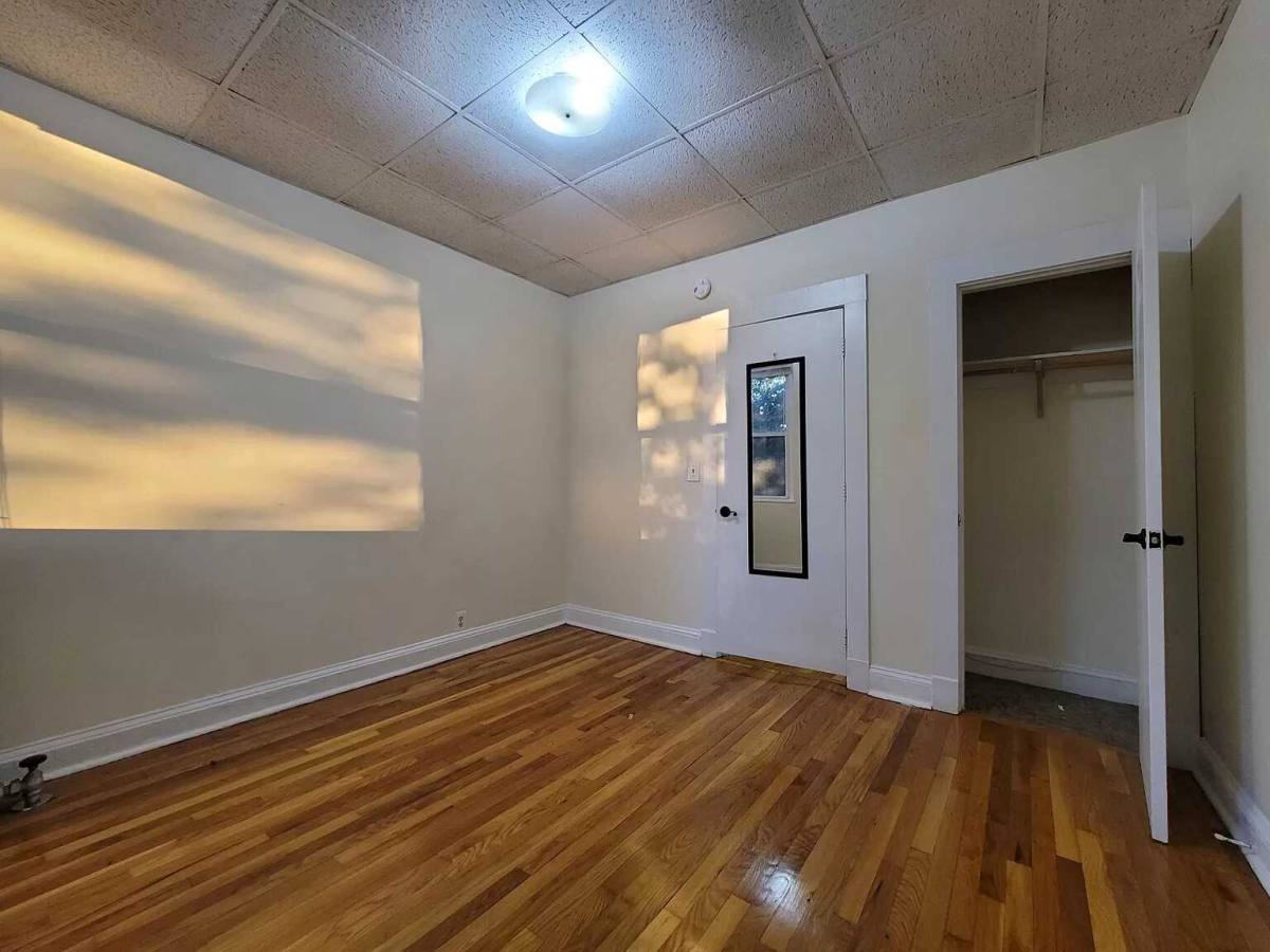 Apartment for rent at 368 Riverway, Boston, MA 02115