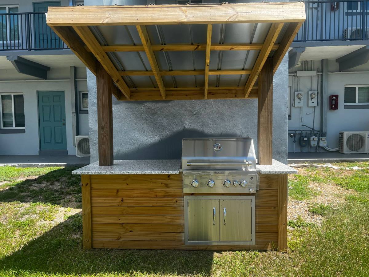 Apartment for rent at 815 Washington St, Leesburg, FL 34748