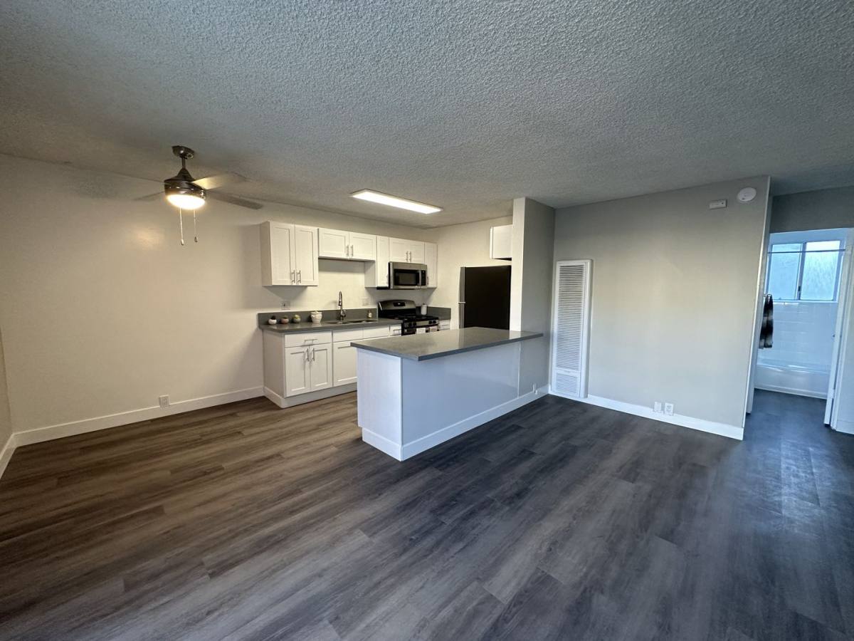 Apartment for rent at 4114 & 4118 Elm Ave, Long Beach, CA 90807