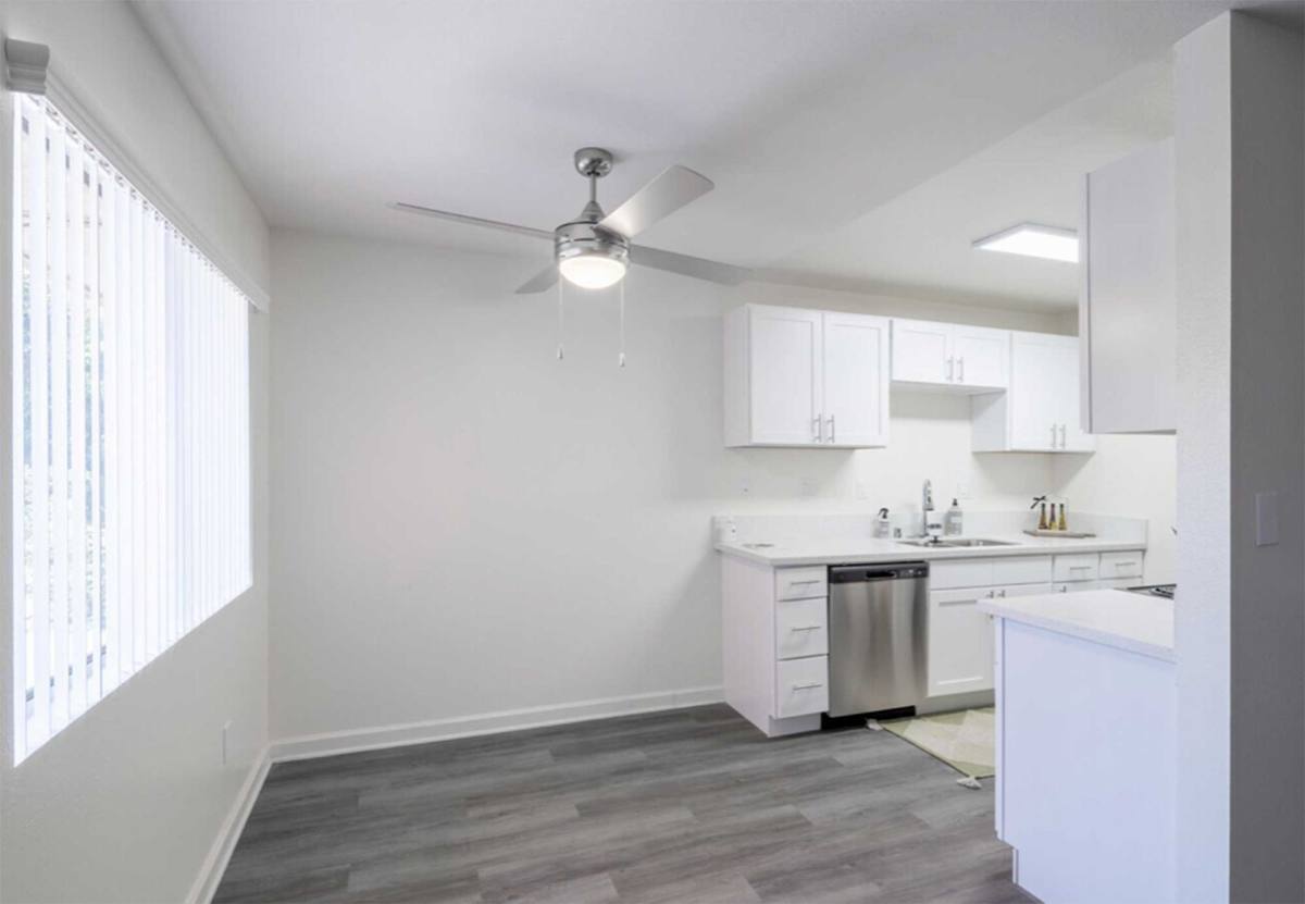 Apartment for rent at 4114 & 4118 Elm Ave, Long Beach, CA 90807