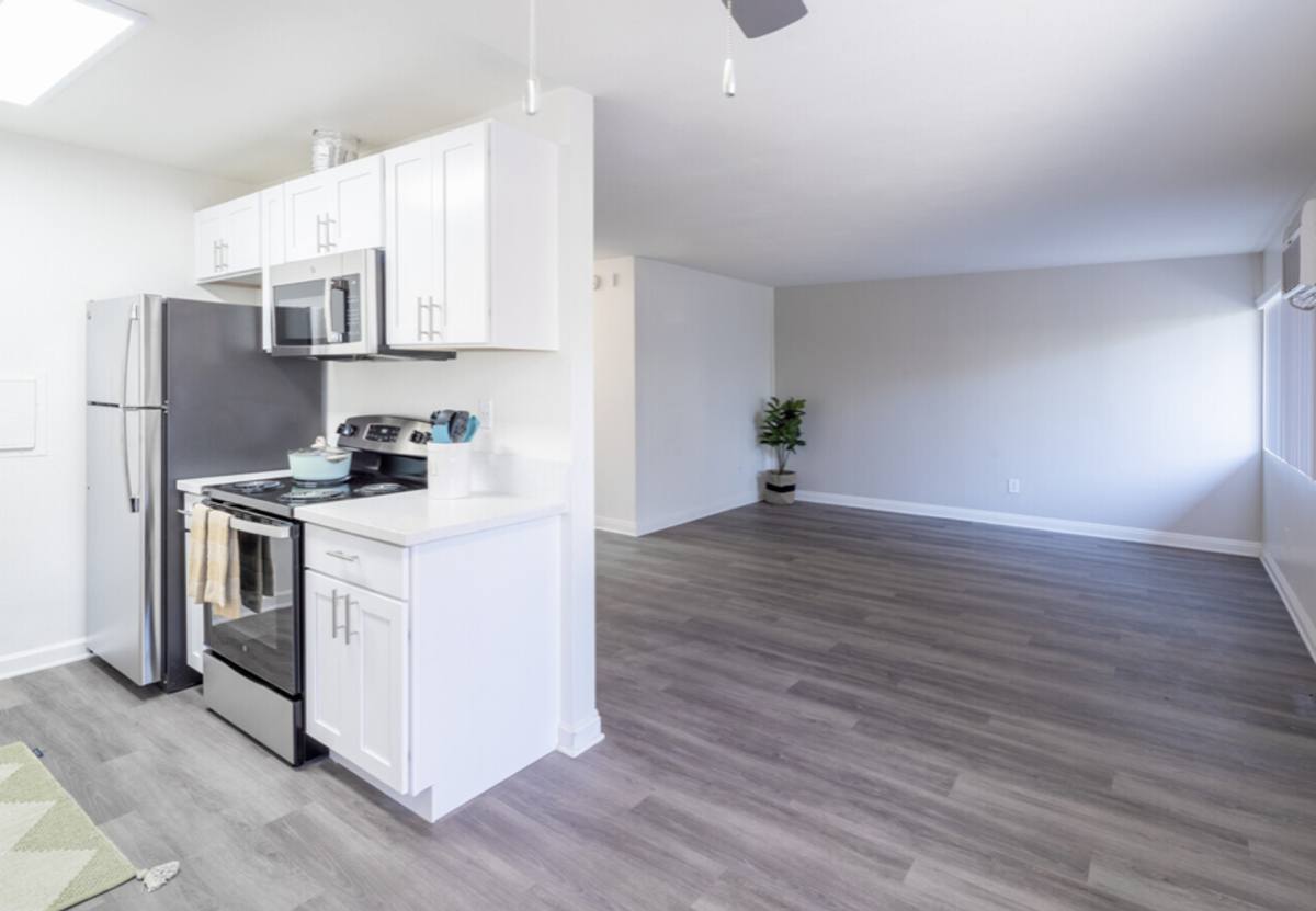 Apartment for rent at 4114 & 4118 Elm Ave, Long Beach, CA 90807