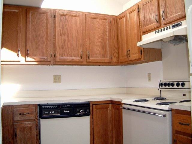 Townhouse for rent at 124 Coalpit Hill Rd, Danbury, CT 06810