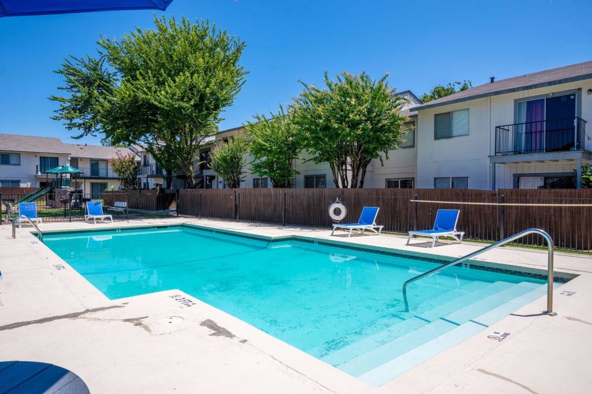 Apartment for rent at 1928 Rock Island Rd, Irving, TX 75060