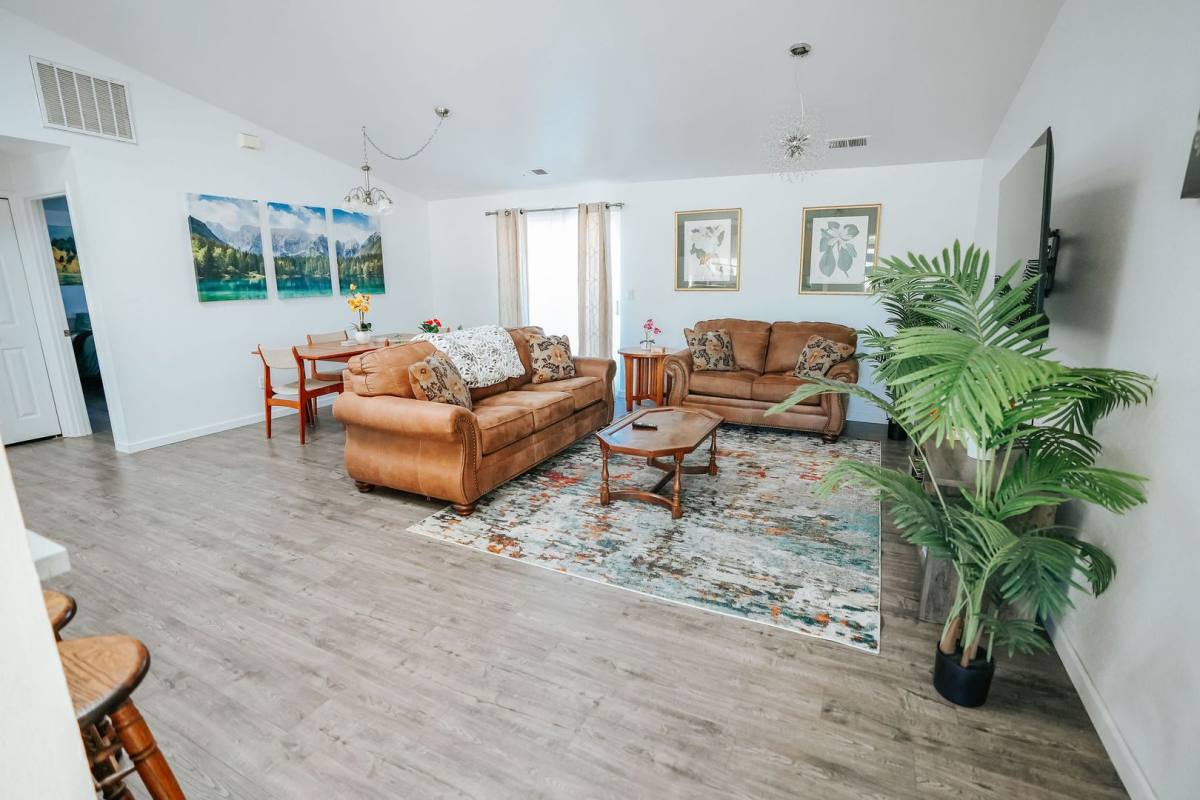 Apartment for rent at 4190 Hillside Court, Eureka, CA 95503