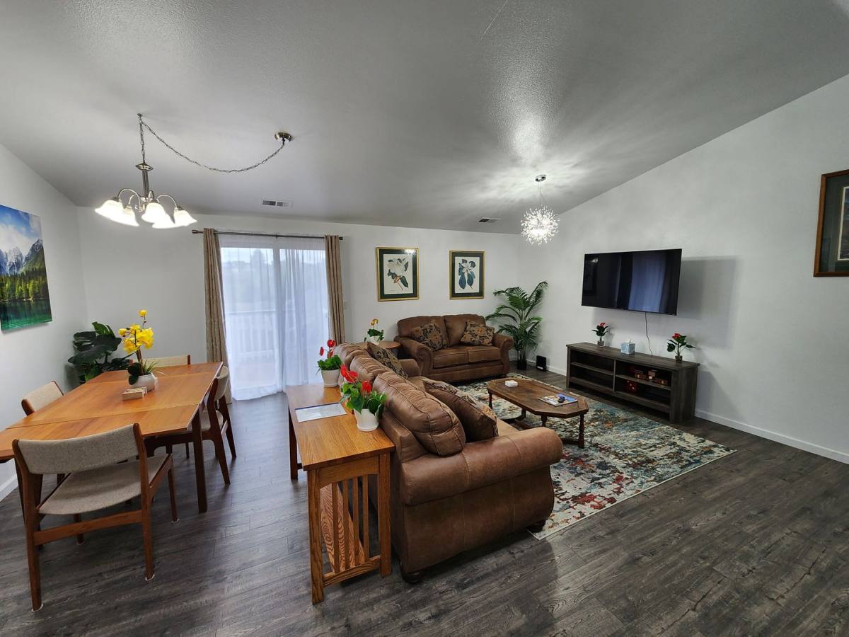 Apartment for rent at 4190 Hillside Court, Eureka, CA 95503