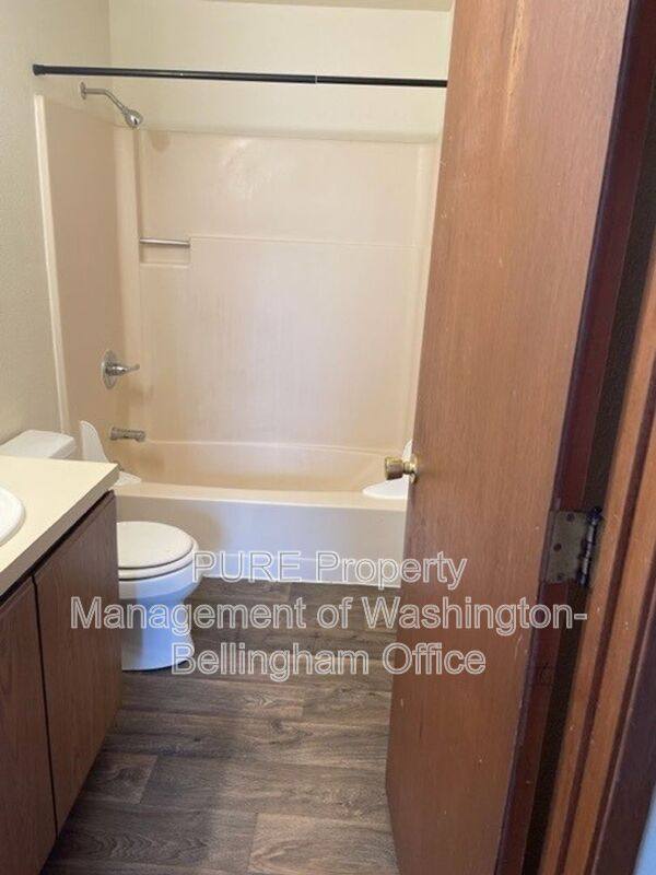 Apartment for rent at 1720 Texas St #4, Bellingham, WA 98229