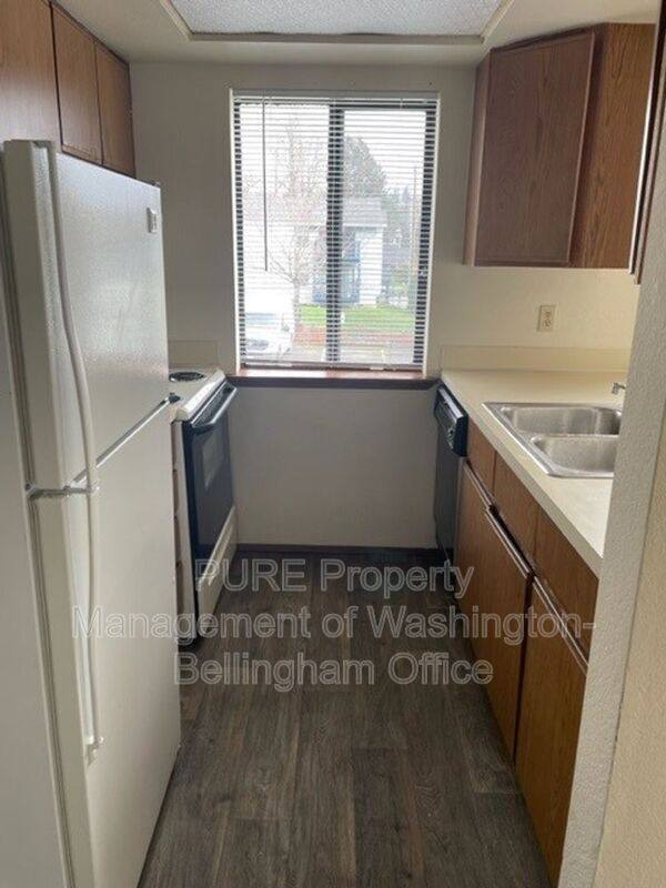 Apartment for rent at 1720 Texas St #4, Bellingham, WA 98229