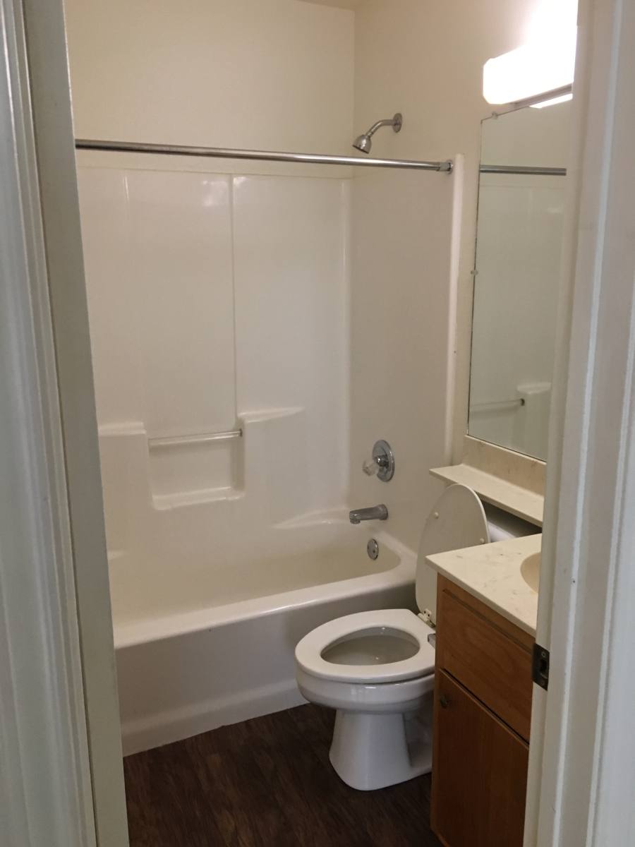 Apartment for rent at 1101 N Burns Ave #5, Cameron, TX 76520