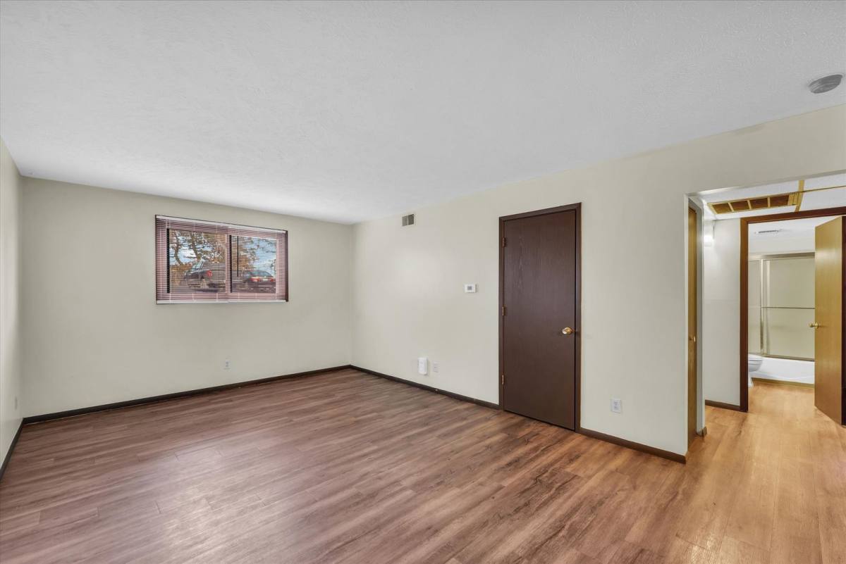 Apartment for rent at 6 Willedrob Rd, Bloomington, IL 61701