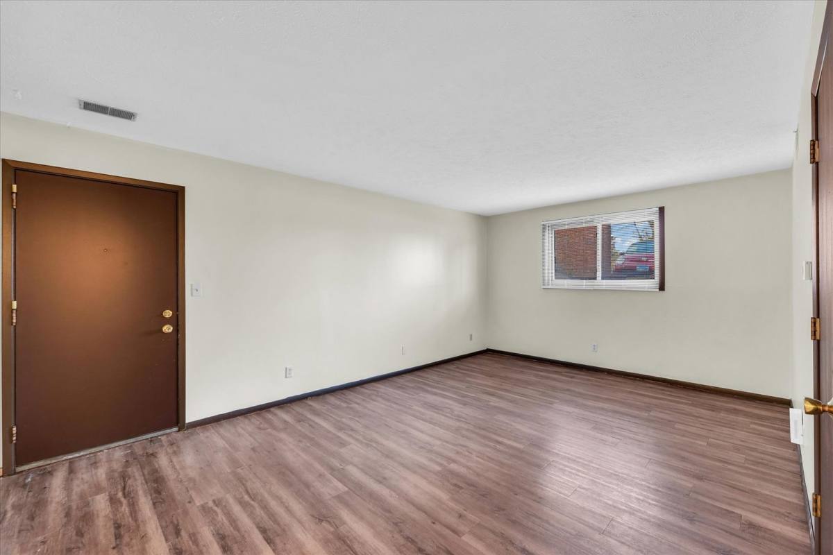 Apartment for rent at 6 Willedrob Rd, Bloomington, IL 61701