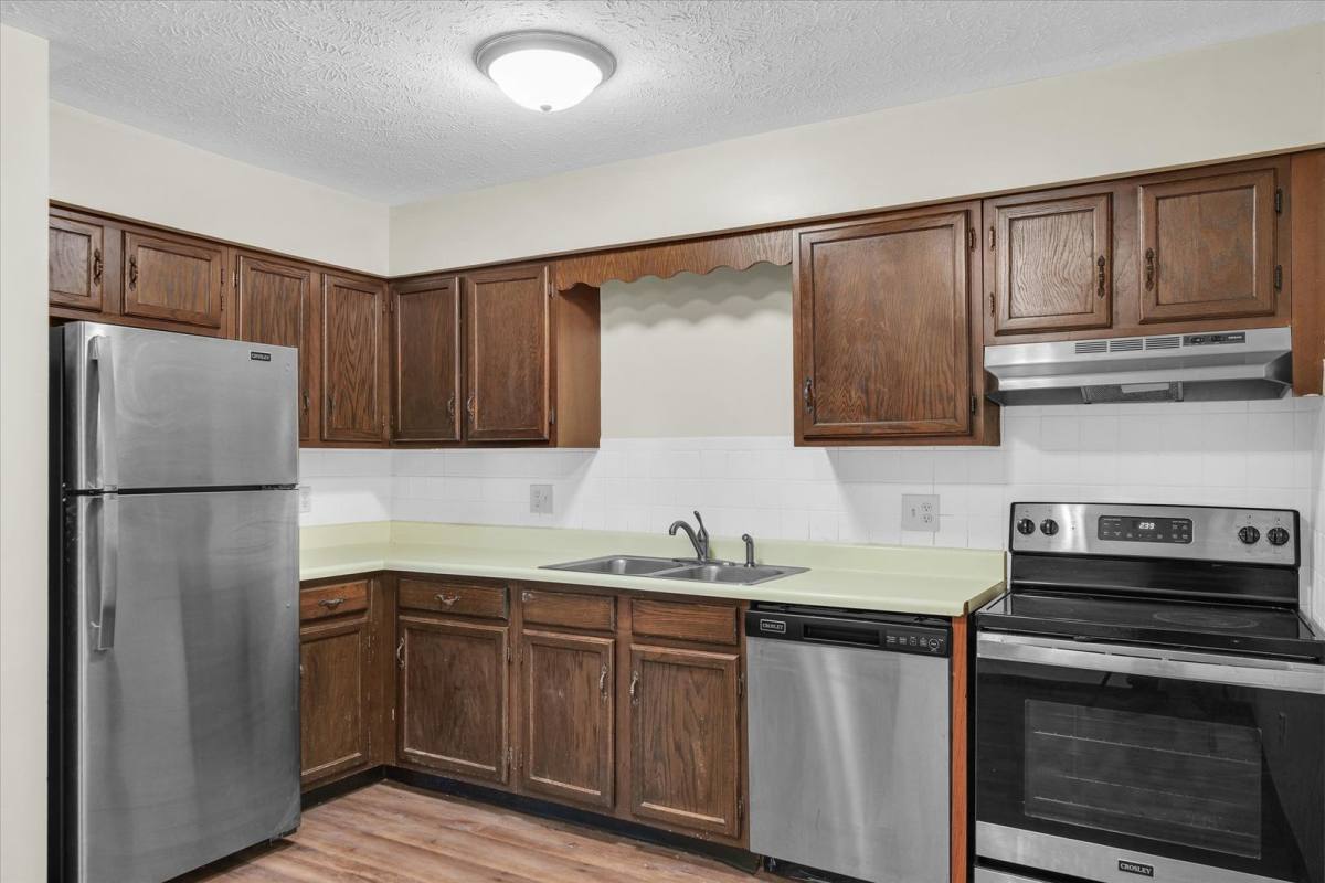 Apartment for rent at 6 Willedrob Rd, Bloomington, IL 61701