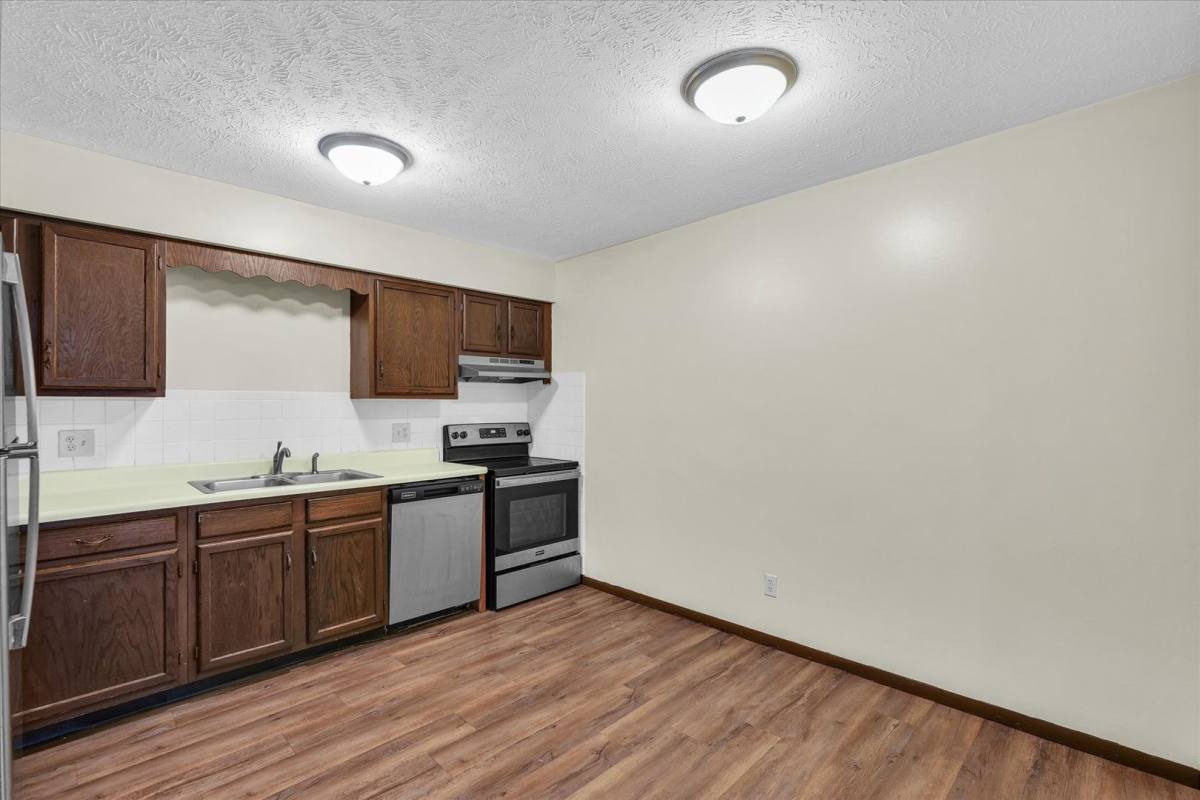 Apartment for rent at 6 Willedrob Rd, Bloomington, IL 61701