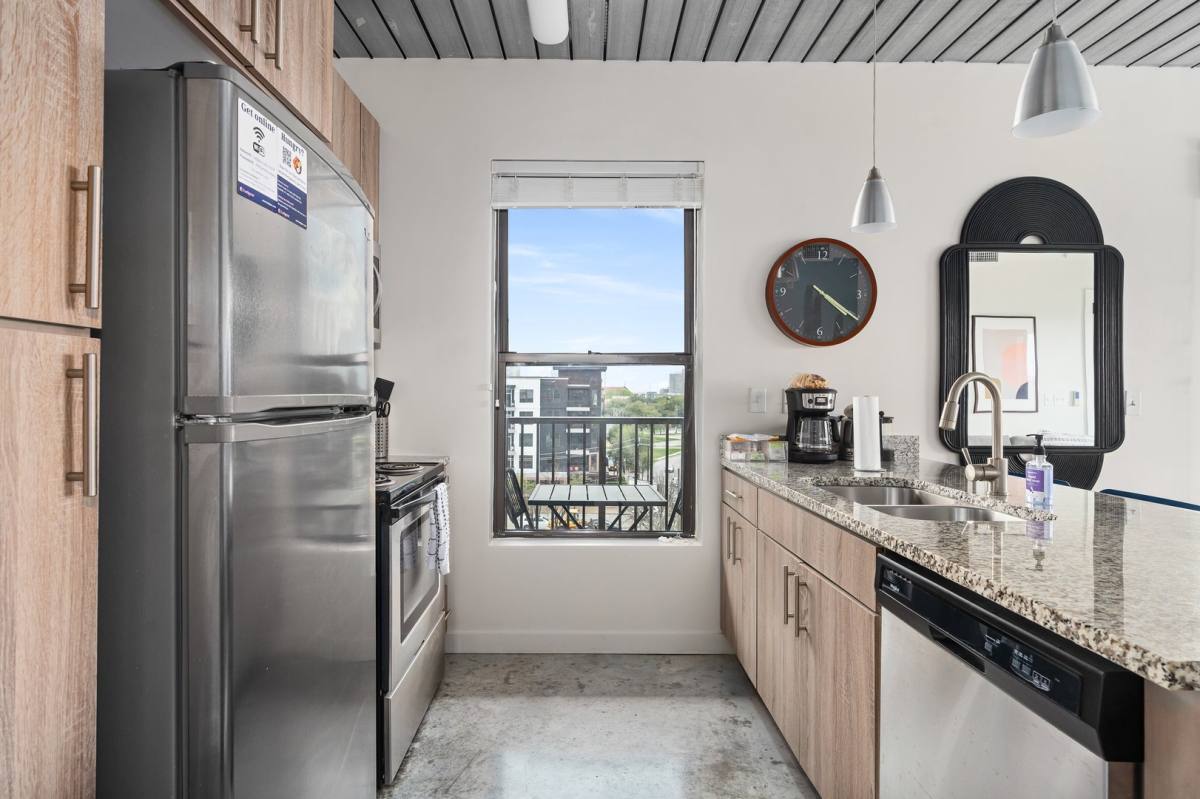 Apartment for rent at 3550 Main St #MM1, Houston, TX 77002