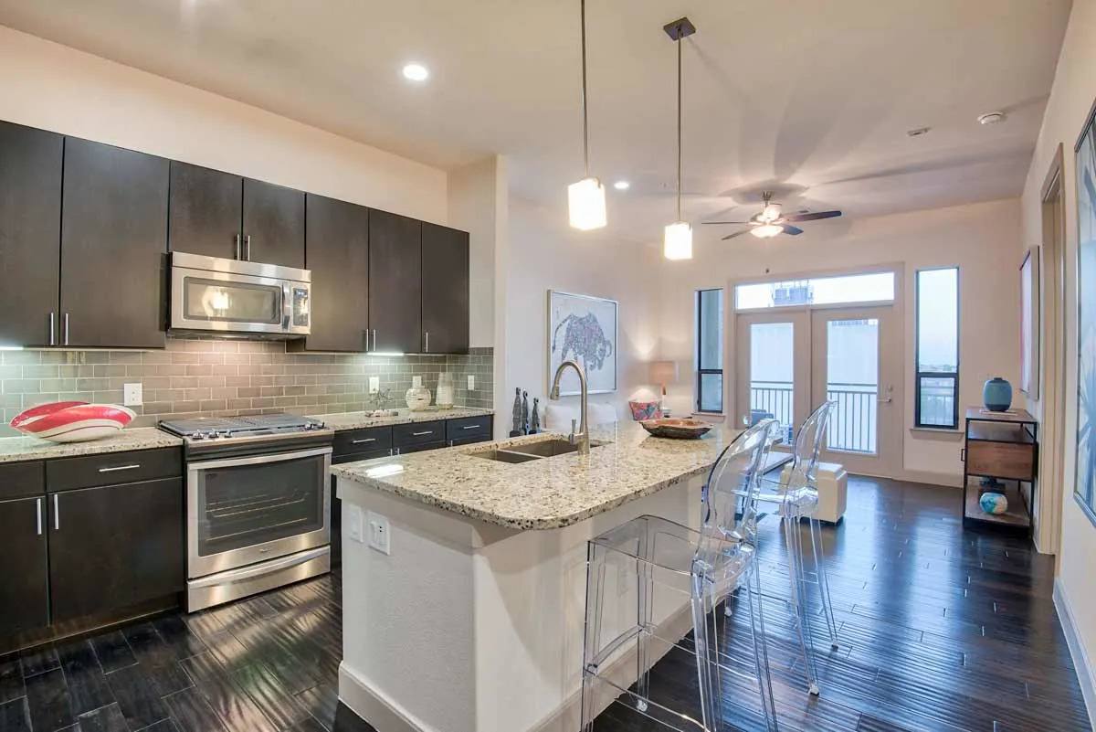 Apartment for rent at 2310 Main St #MTR1, Houston, TX 77002