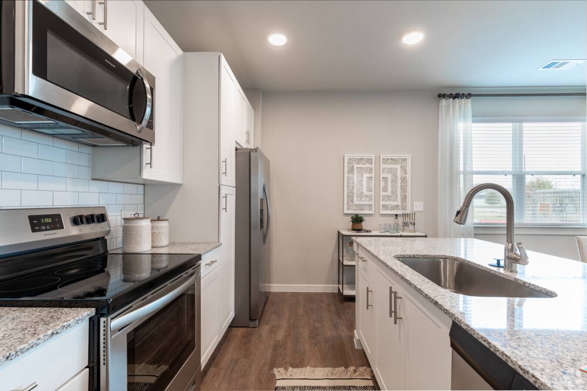 Apartment for rent at 5550 Bingle Rd #NC552, Houston, TX 77092