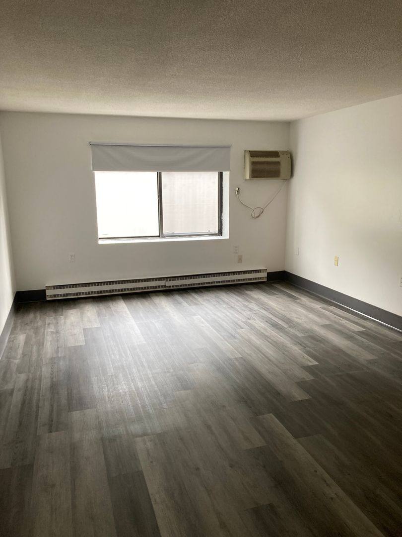 Apartment for rent at 550 Walnut St, Lynn, MA 01905
