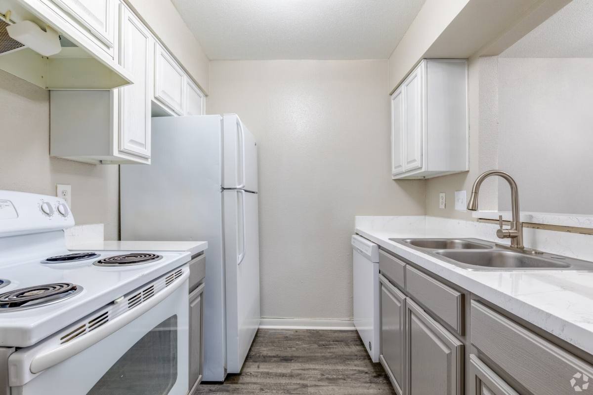 Apartment for rent at 874 Yorkchester Dr #MLFN, Houston, TX 77079