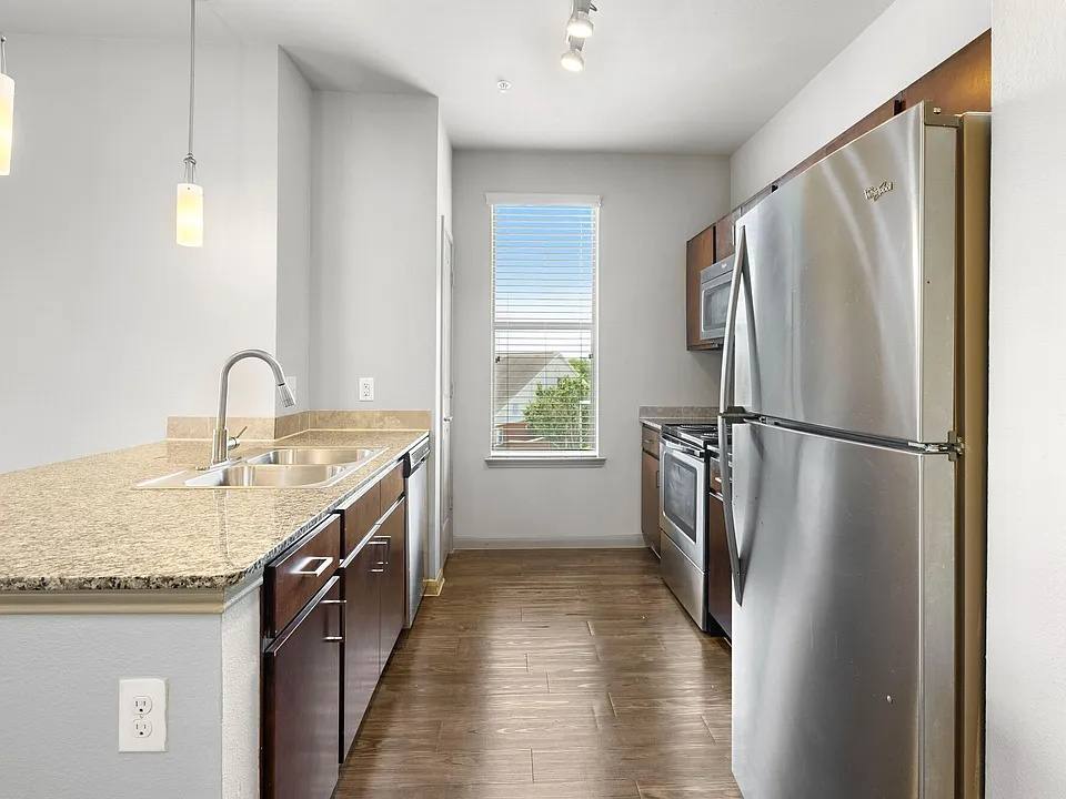 Apartment for rent at 9900 Mason Rd #OAWE, Richmond, TX 77406