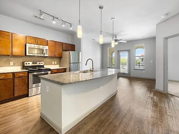 Apartment for rent at 9900 Mason Rd #OAWE, Richmond, TX 77406