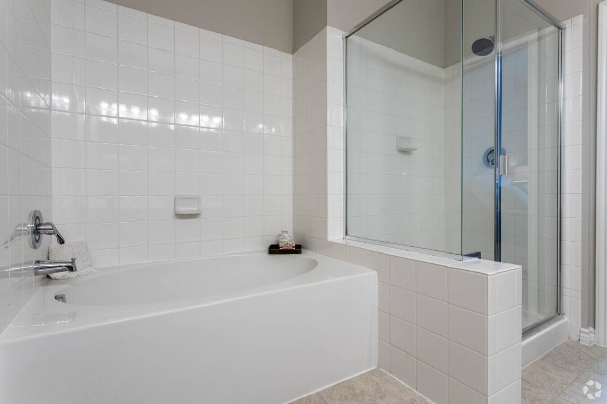 Apartment for rent at 13801 Napoli Dr #PACD, Houston, TX 77070