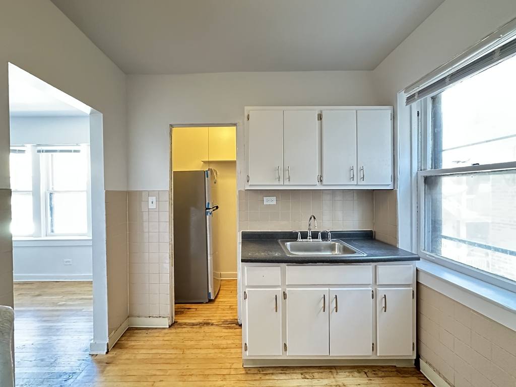Apartment for rent at 7145 Constance #EA9, Chicago, IL 60649