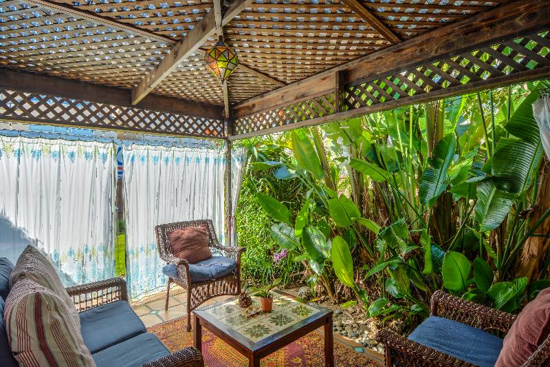Apartment for rent at 12 S Venice Blvd #14, Venice, CA 90291