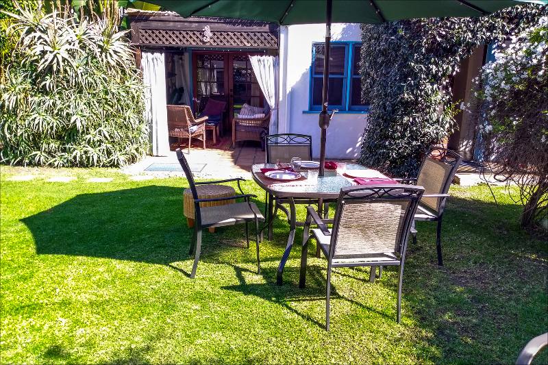 Apartment for rent at 12 S Venice Blvd #14, Venice, CA 90291