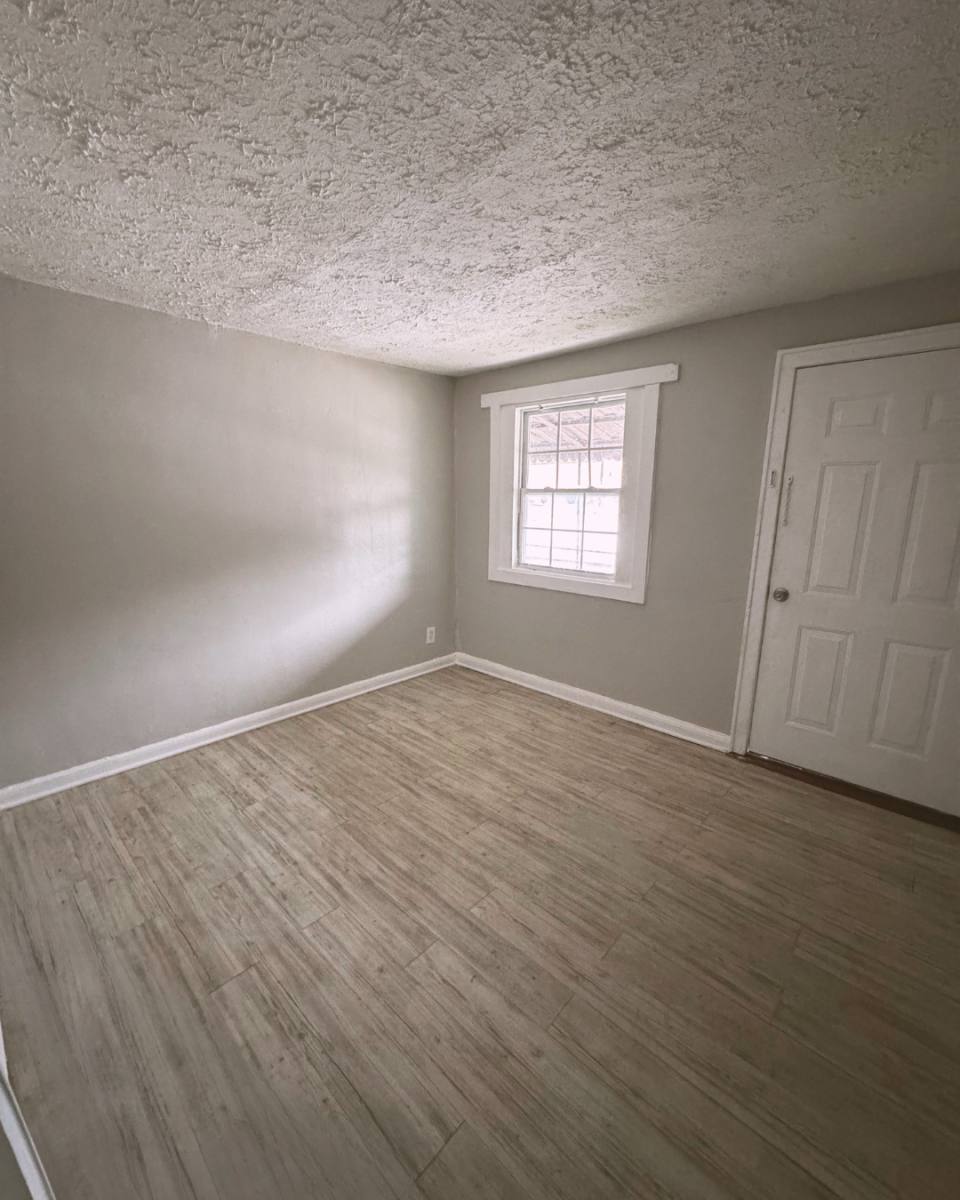 Apartment for rent at 289 W Lake Ave NW #9, Atlanta, GA 30314