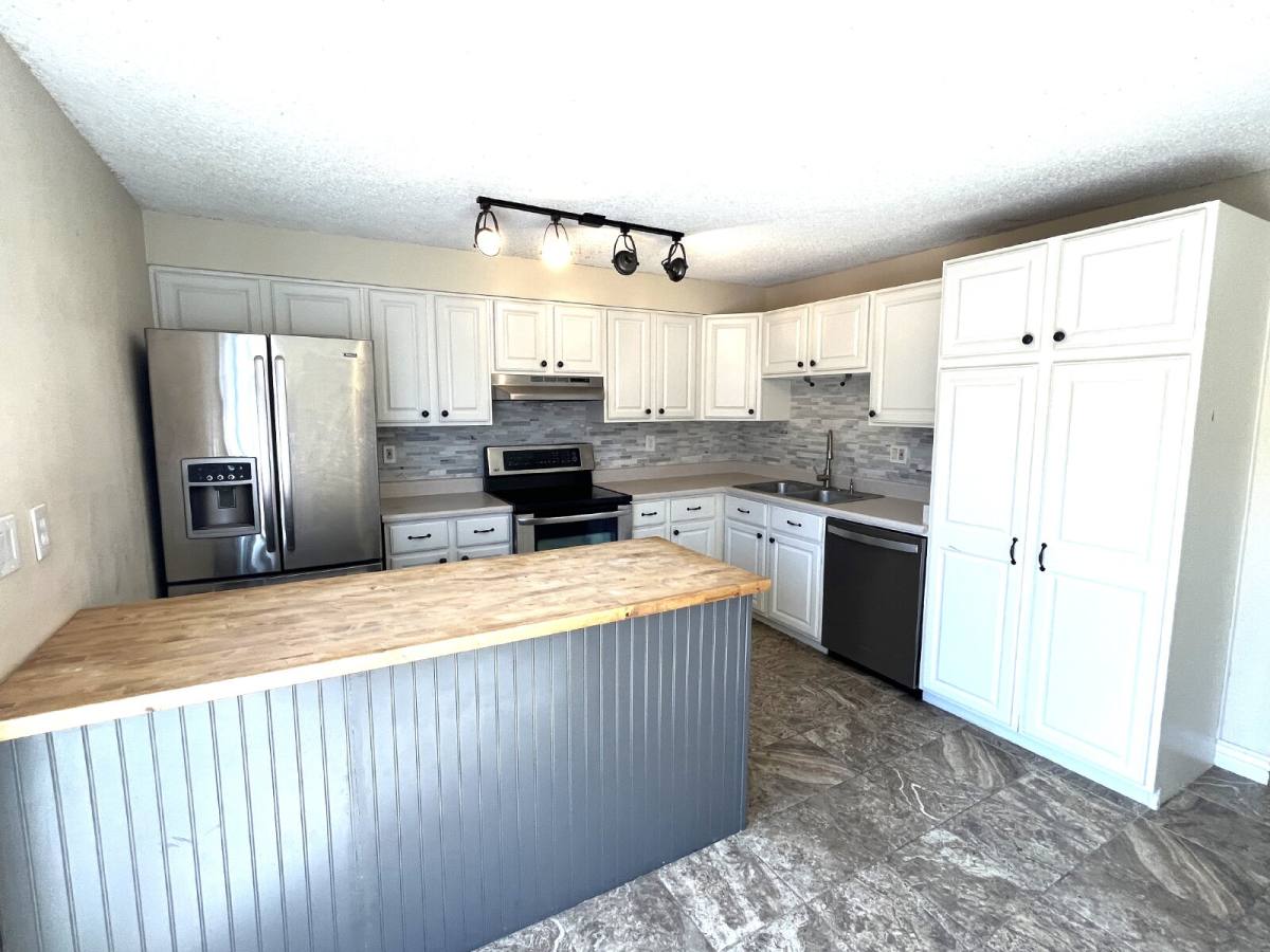 Townhouse for rent at 234 W Rockrimmon Blvd #D, Colorado Springs, CO 80919
