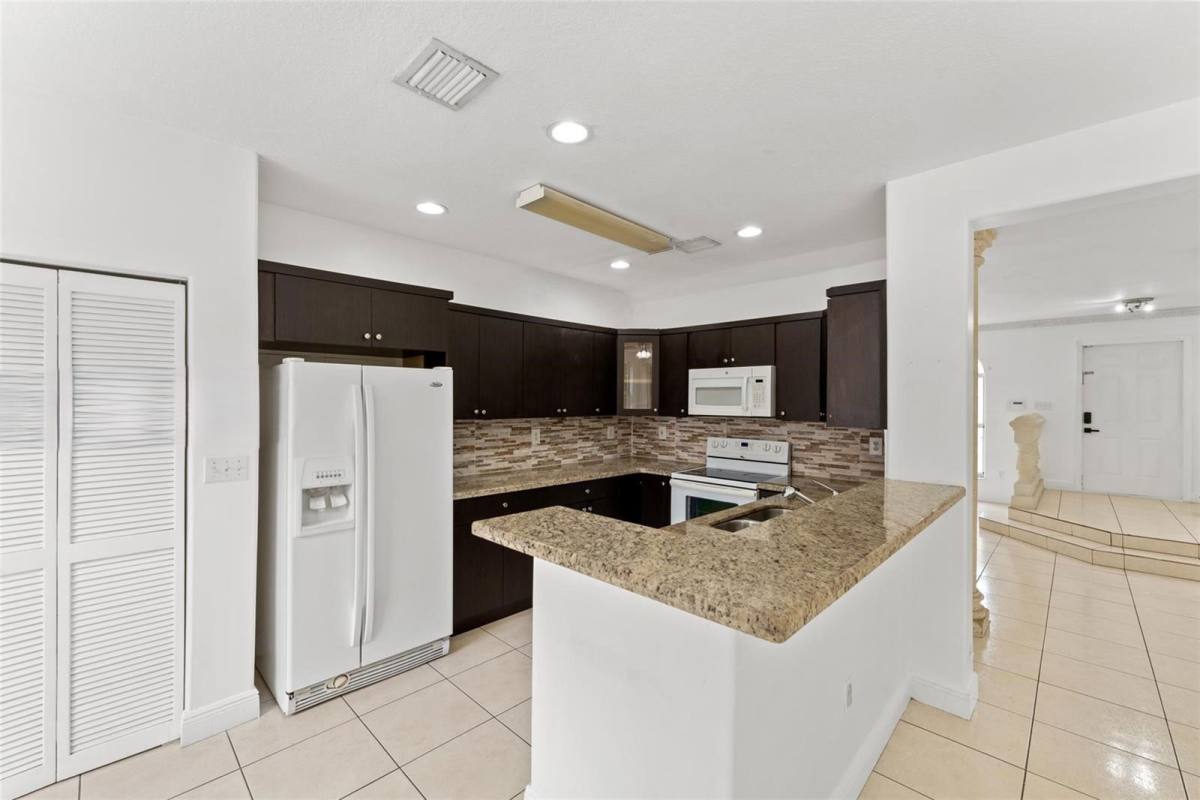 House for rent at 10819 NW 51st Lane, Miami, FL 33178