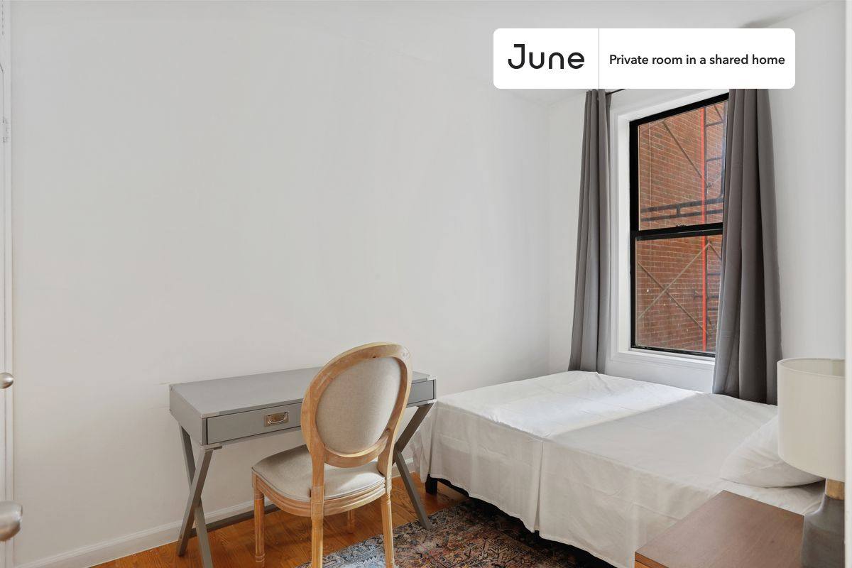 Apartment for rent at 214 W 109th St, New York, NY 10025