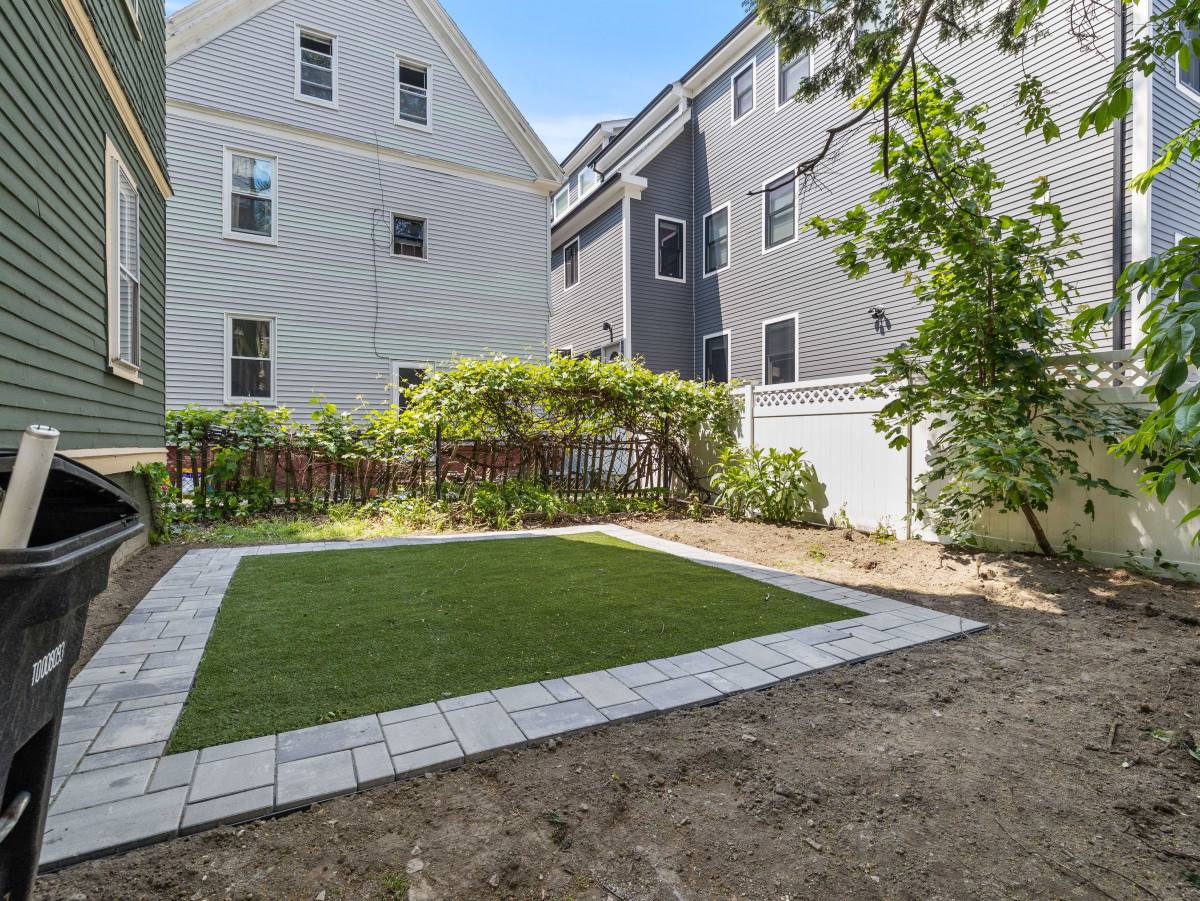 Apartment for rent at 59 Hawthorne St, Somerville, MA 02144