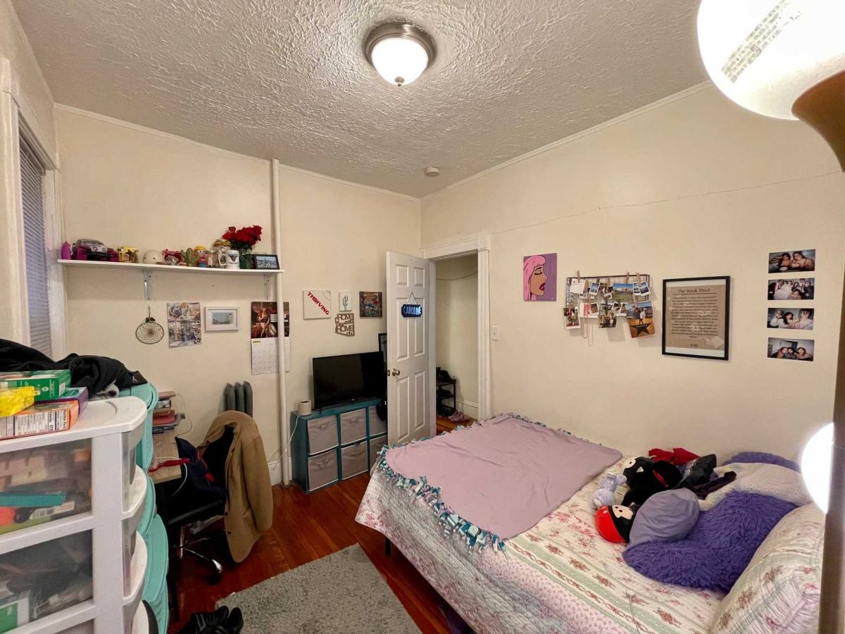 Apartment for rent at 162 Kelton St, Allston, MA 02134