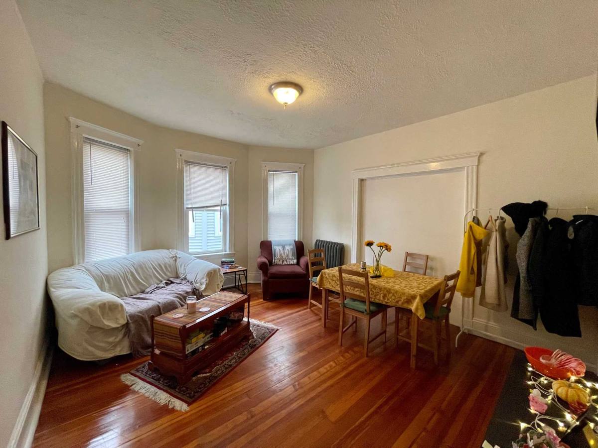 Apartment for rent at 162 Kelton St, Allston, MA 02134