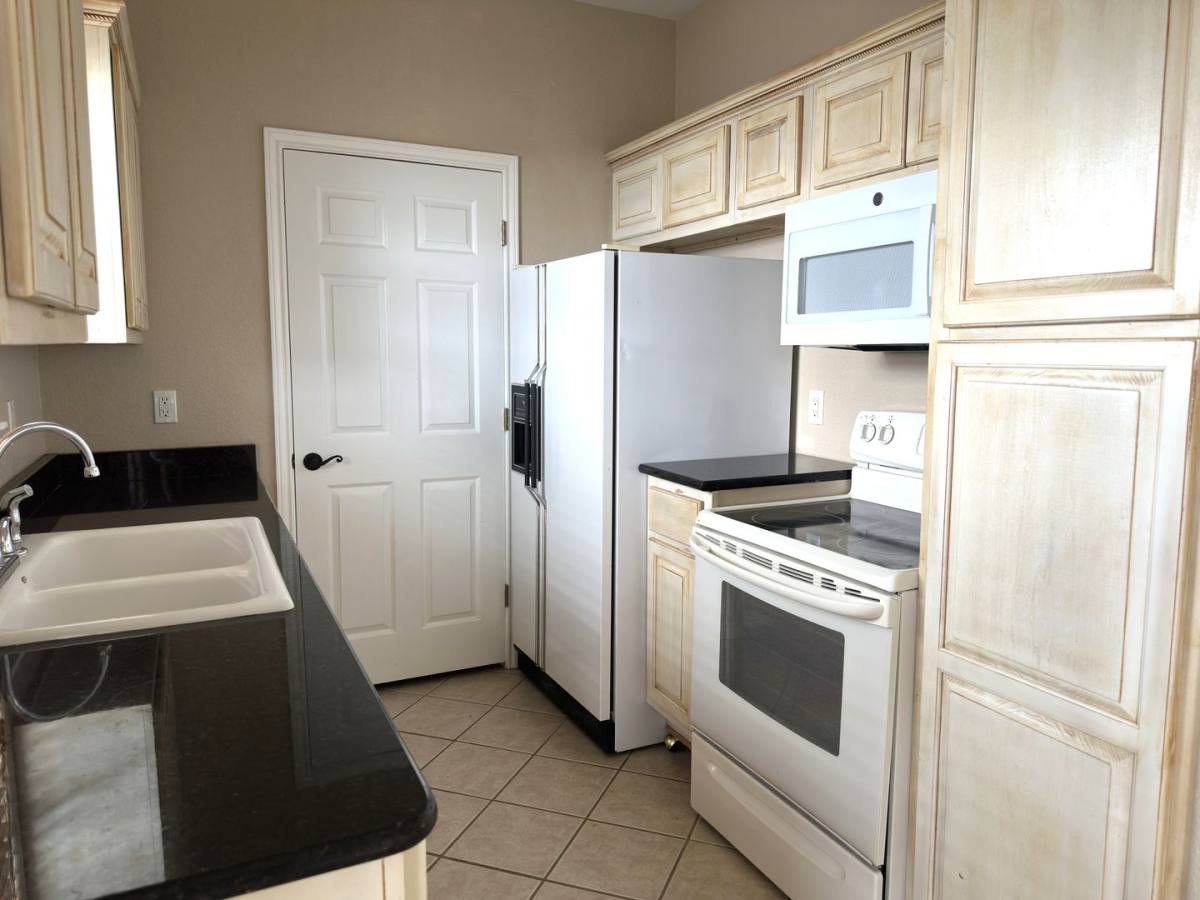 Condo for rent at 603 E 8th St, Del Rio, TX 78840