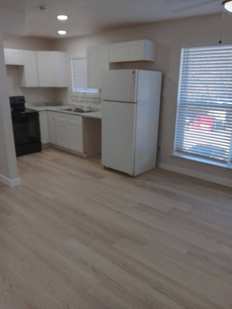 Apartment for rent at 4821 Gaston, Dallas, TX 75246