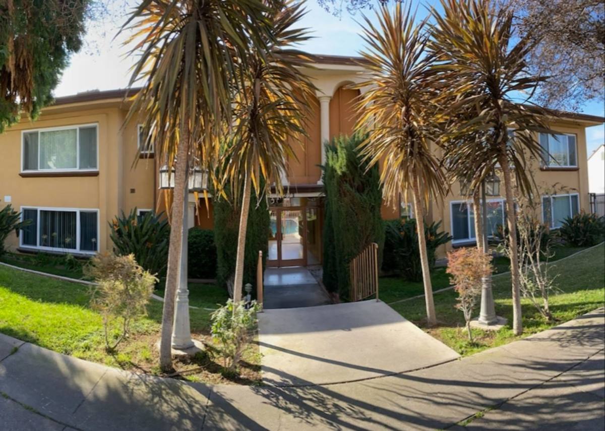 Apartment for rent at 1271 Boynton St, Glendale, CA 91205