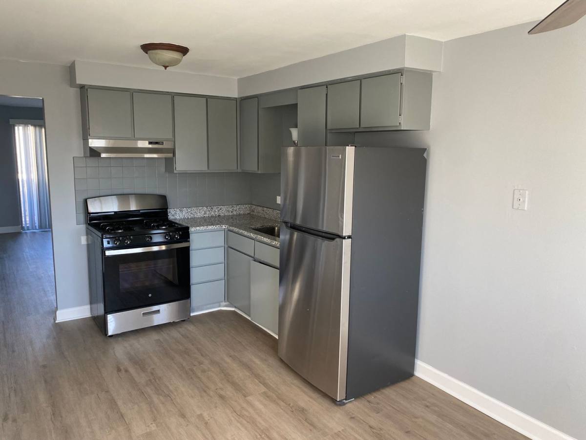 Apartment for rent at 3700-10 W 119th St, Alsip, IL 60803