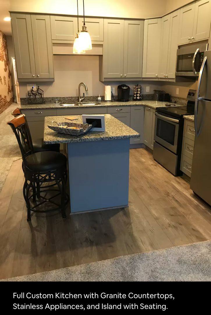 Apartment for rent at 17 E Madison St, Iola, KS 66749