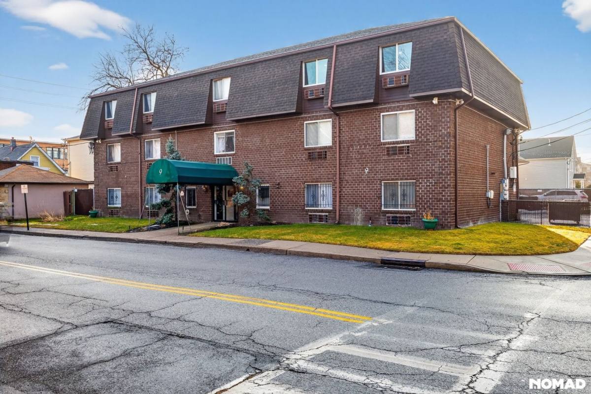 Apartment for rent at 9 Vreeland Ave, Hackensack, NJ 07601