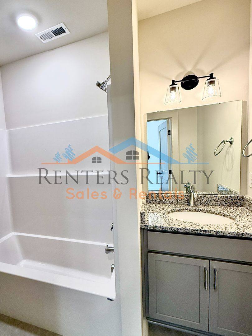 Townhouse for rent at 3611 8th Ave SW, Huntsville, AL 35801