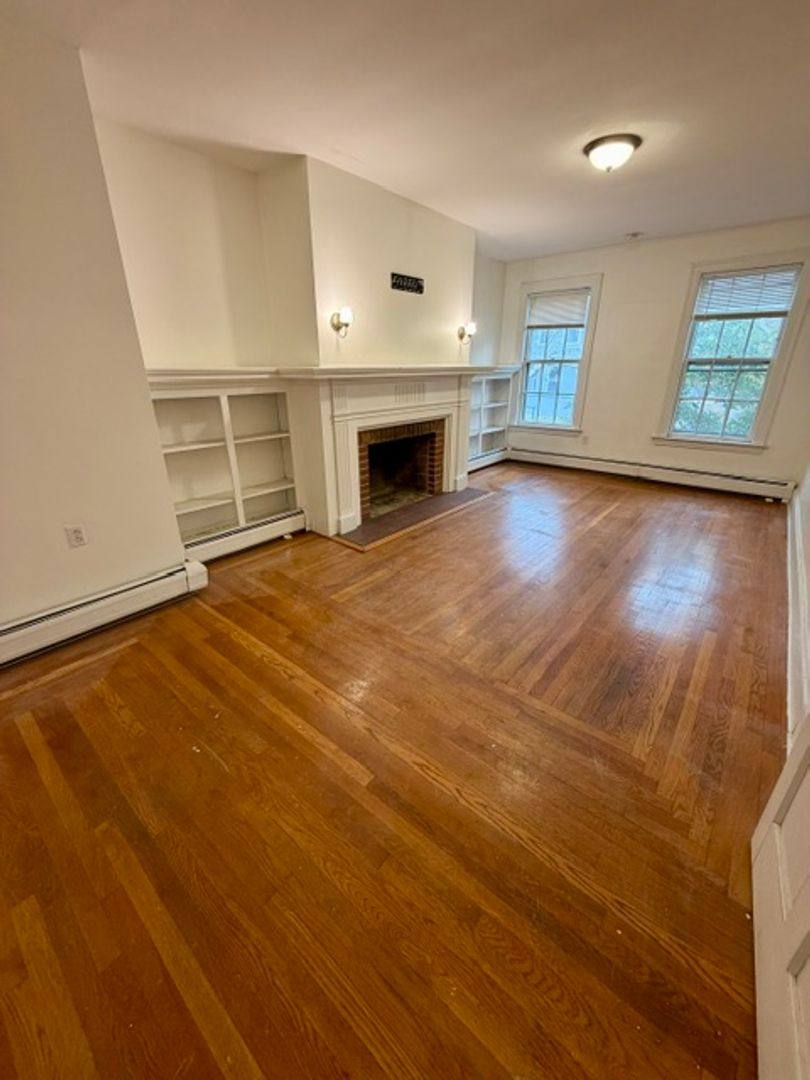 Apartment for rent at 256 Bradley St, New Haven, CT 06510