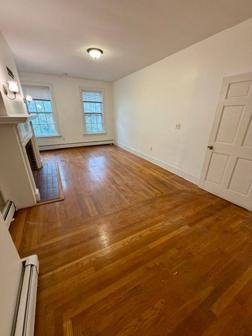 Apartment for rent at 256 Bradley St, New Haven, CT 06510
