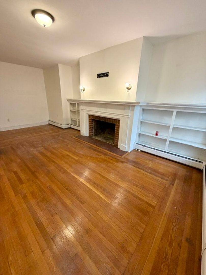 Apartment for rent at 256 Bradley St, New Haven, CT 06510