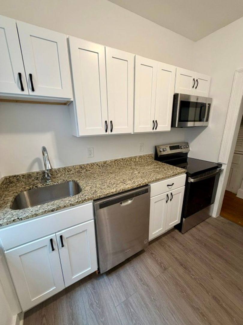 Apartment for rent at 256 Bradley St, New Haven, CT 06510