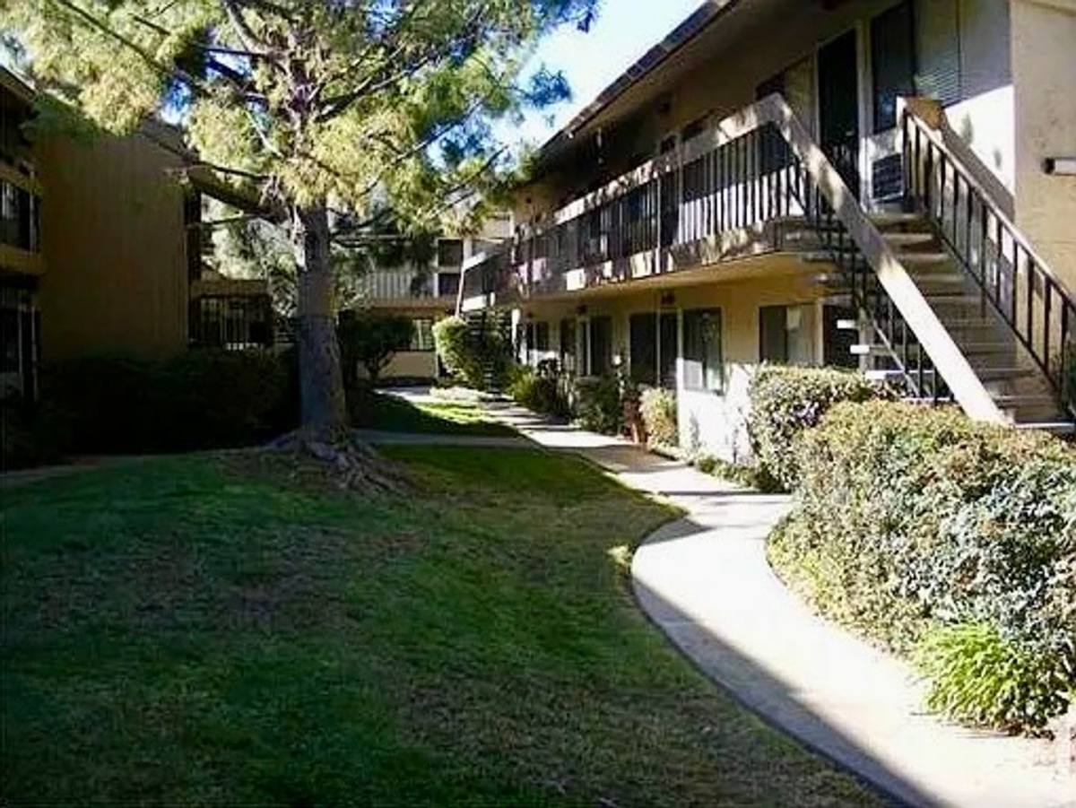 Condo for rent at 185 Union Ave, Campbell, CA 95008