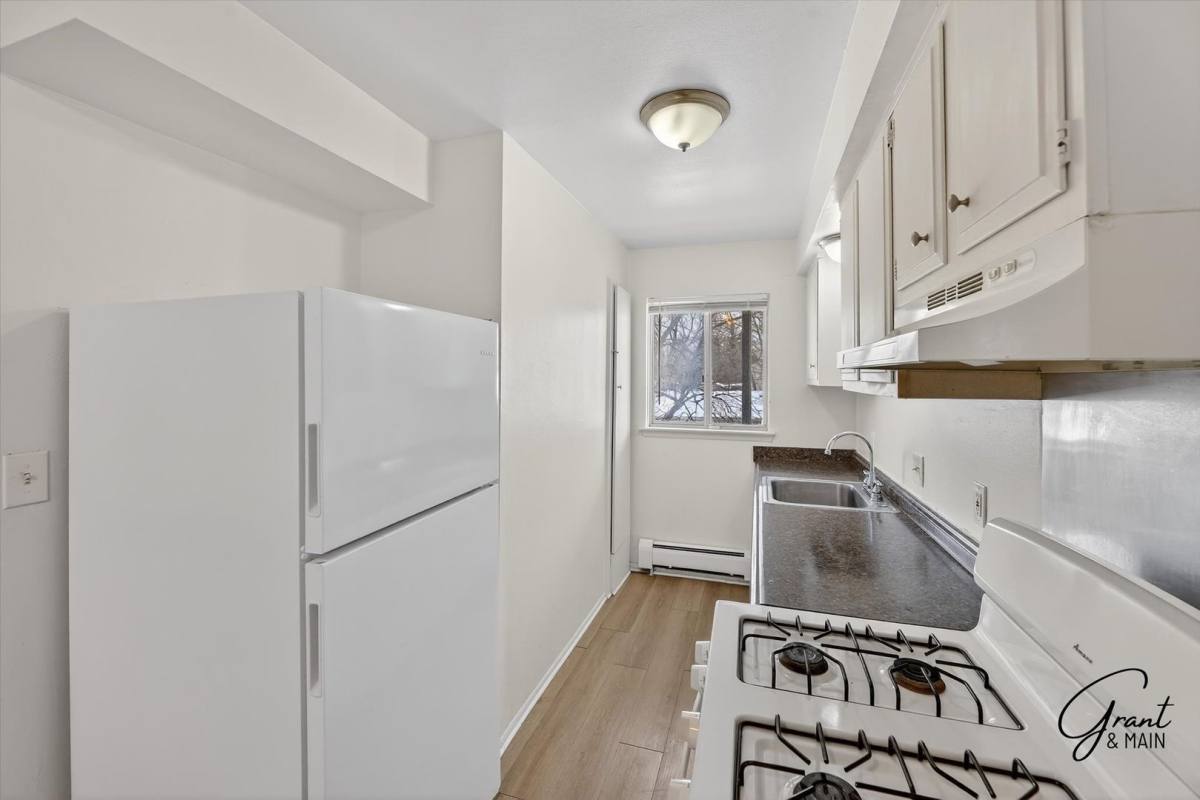 Apartment for rent at 6409 Middlebelt, Garden City, MI 48135
