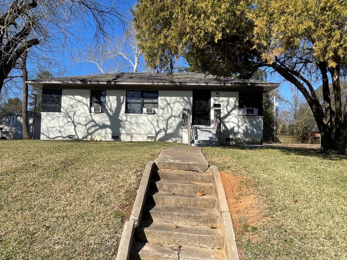House for rent at 362 Blvd St, Shreveport, LA 71104