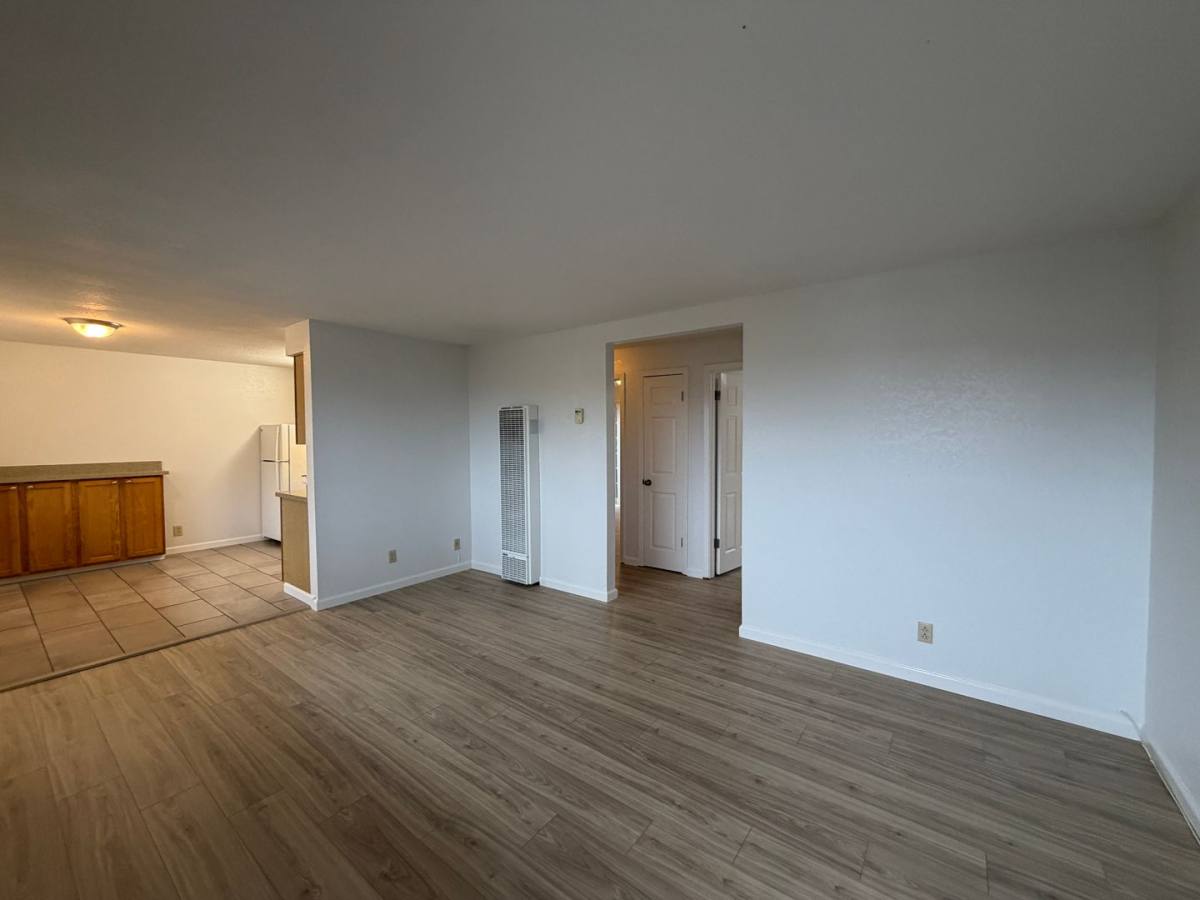 Apartment for rent at 112 Montecito Ave, Pacifica, CA 94044