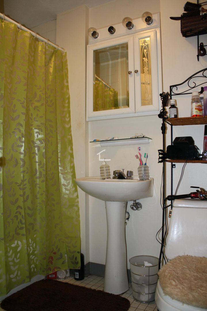 Apartment for rent at 21 Phillips St #4D, Boston, MA 02114